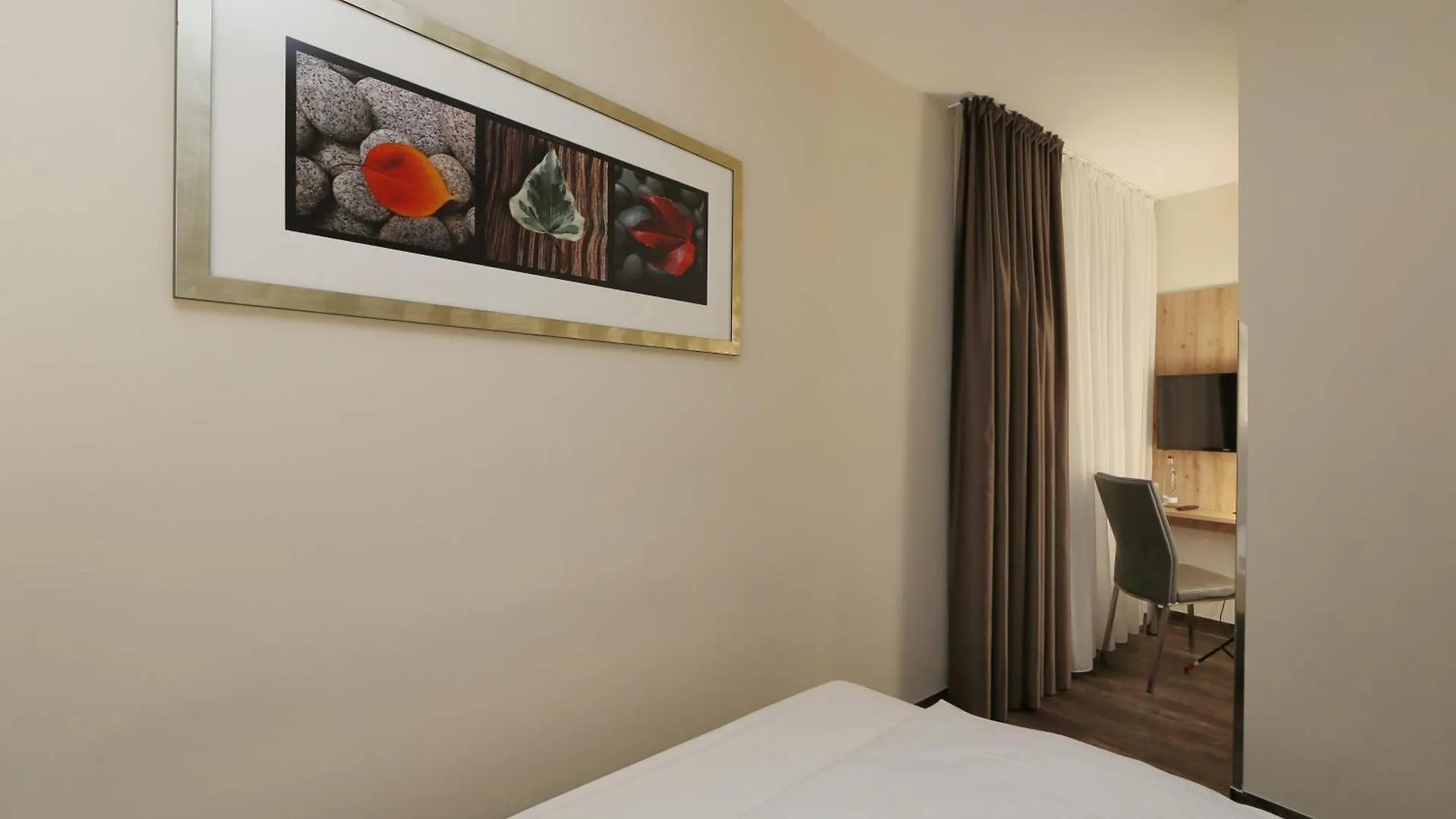 B&B Hotel Berlin-Mitte  Берлин