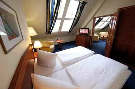 B&B Hotel Berlin-Mitte Almanya